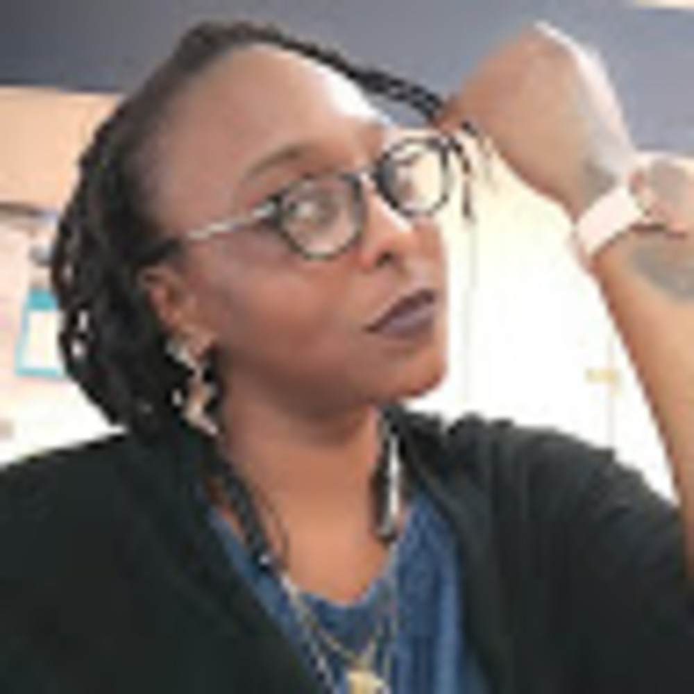 Meet your Posher, Zenine